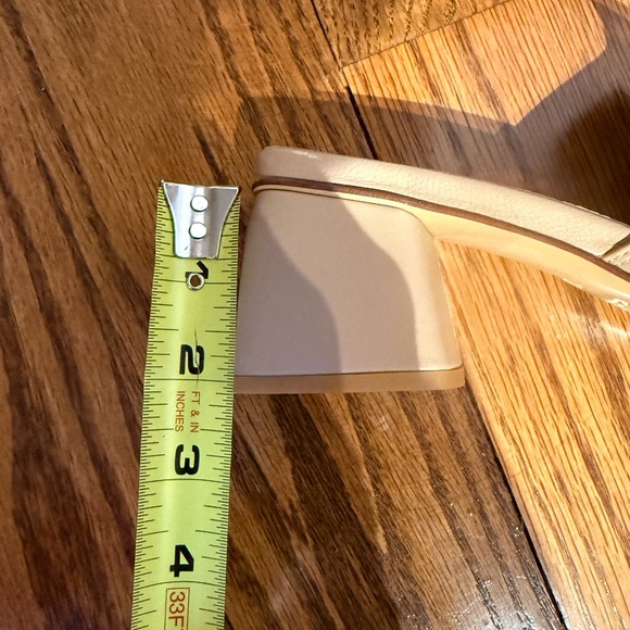 275 Central Messi  Beige Sandals size 37 - Picture 10 of 10